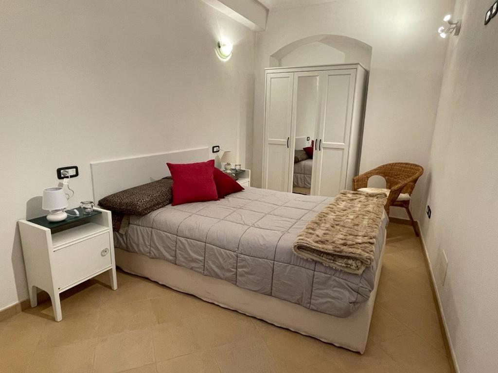 La Loggia Di Na Villa อัลเบงกา ภายนอก รูปภาพ